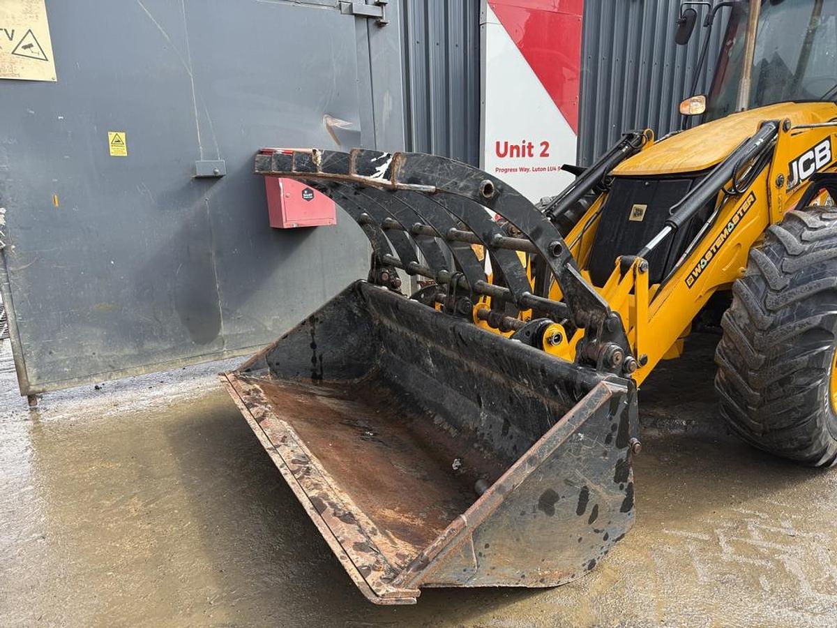 Used JCB 5CX Wastemaster Backhoe Loader