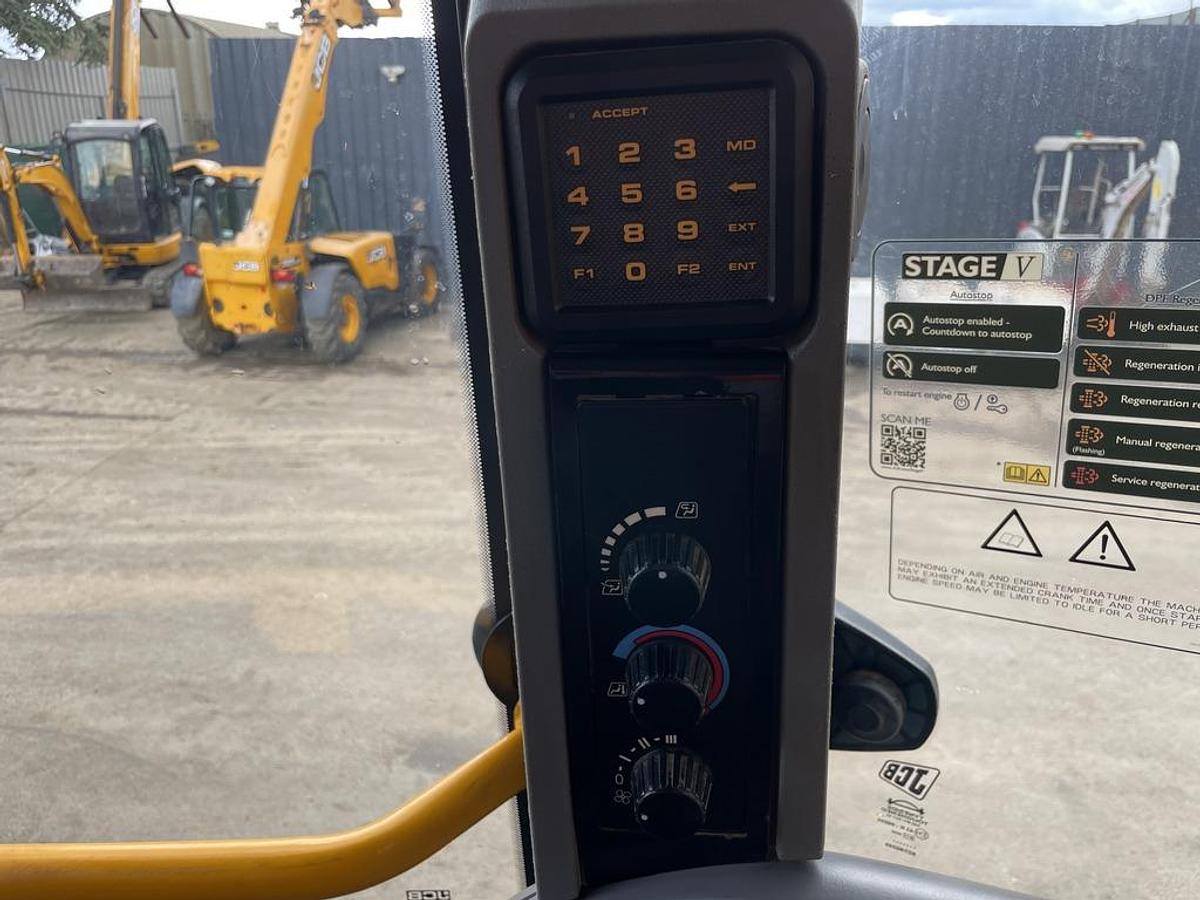 Used JCB 3CX Sitemaster Plus Backhoe Loader