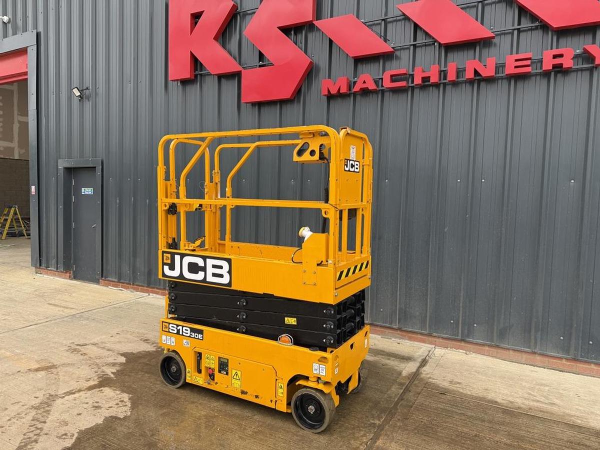 Used JCB S1930E 8m Electric Scissor Lift