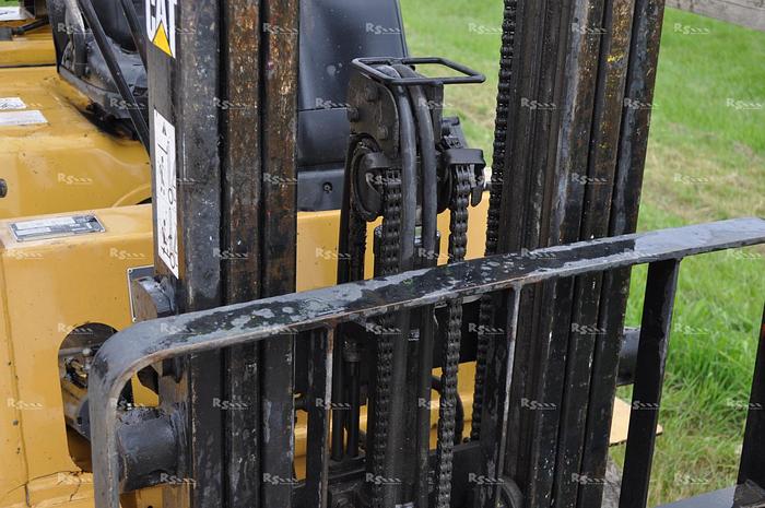 Used CATERPILLAR GP18K