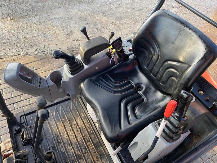Used KUBOTA KX015-4
