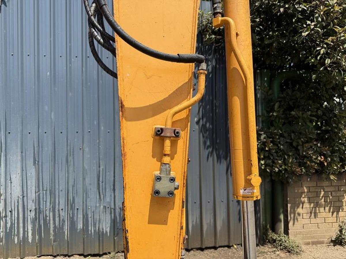 Used HYUNDAI ROBEX 60CR-9