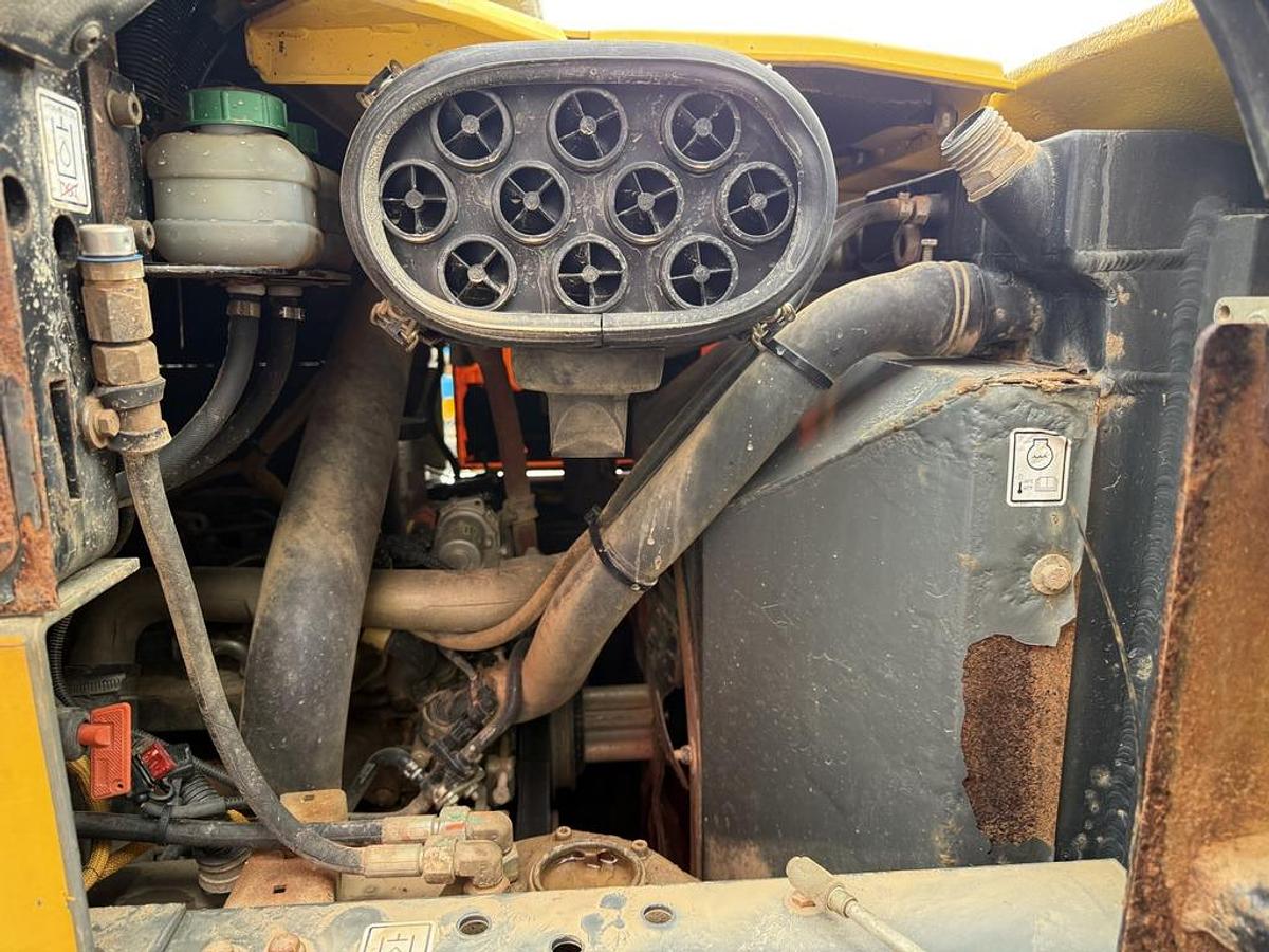 Used Wacker Neuson DW90 9 Ton Swivel Dumper