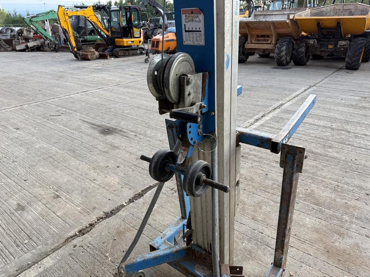 Used Genie SLA-10 Material Lift