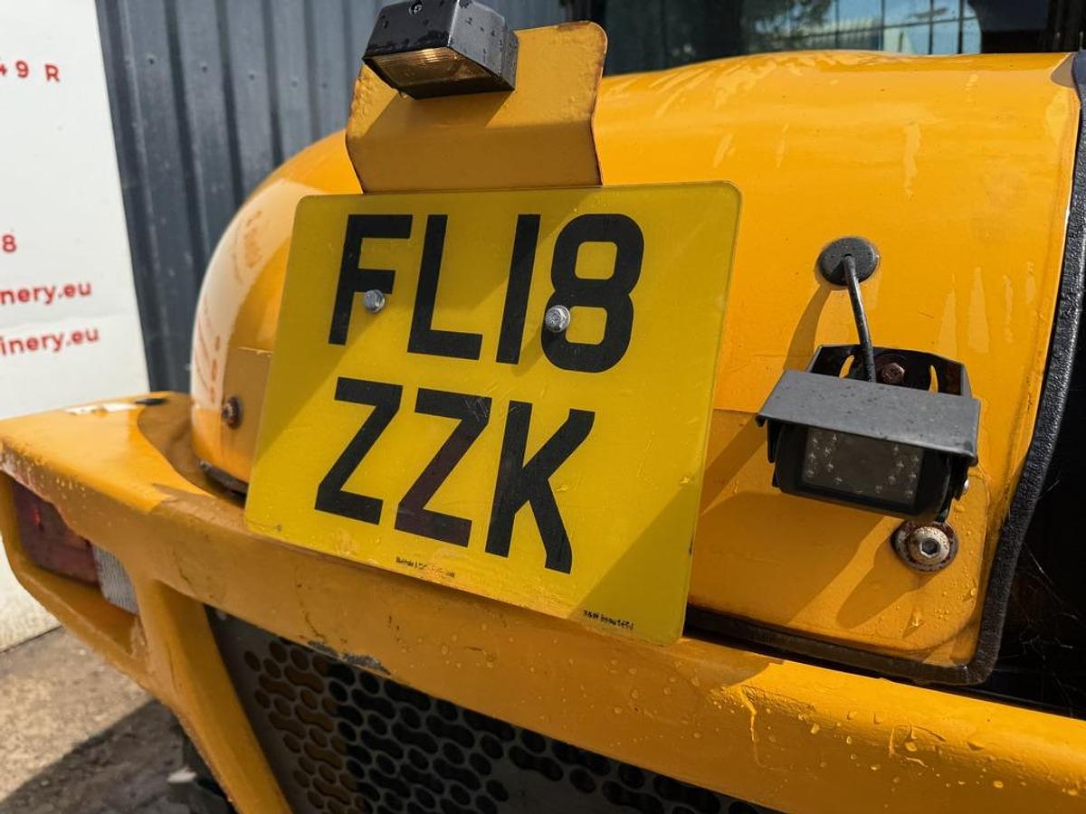 Used JCB 520-40 2t 4m Telehandler