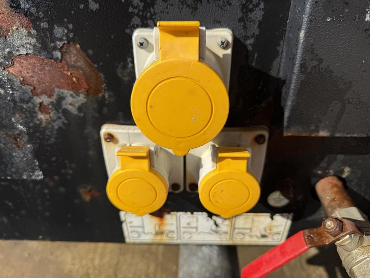 Used Doosan 7/31E 3 m3/min Compressor