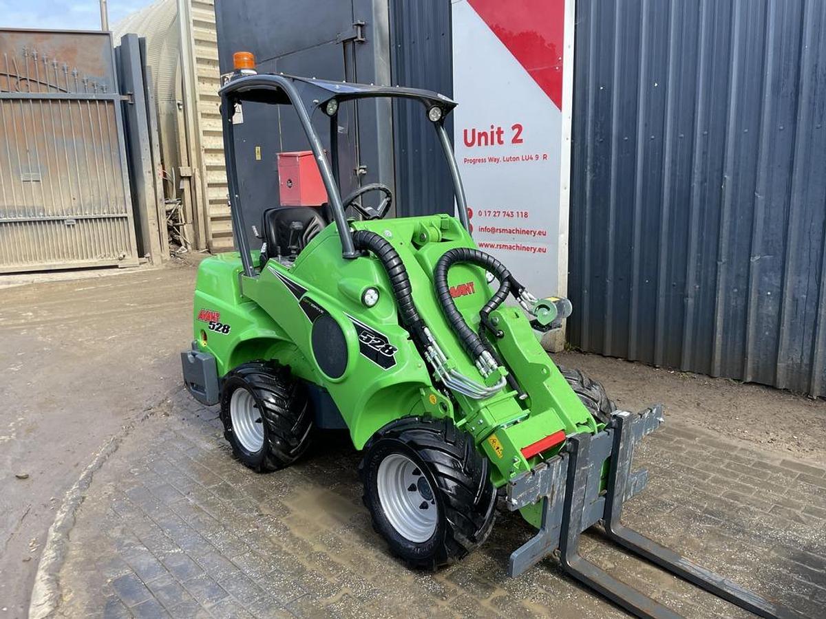 Used Avant 528 Articulated Telescopic Loader