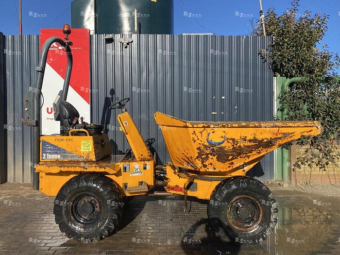Used THWAITES 3 TONNE SWIVEL