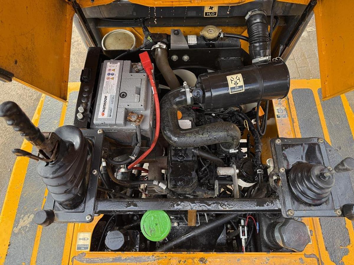 Used Thwaites 3 Tonne Swivel Dumper