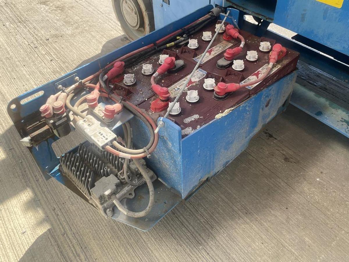 Used Genie GS2632 10m Electric Scissor Lift