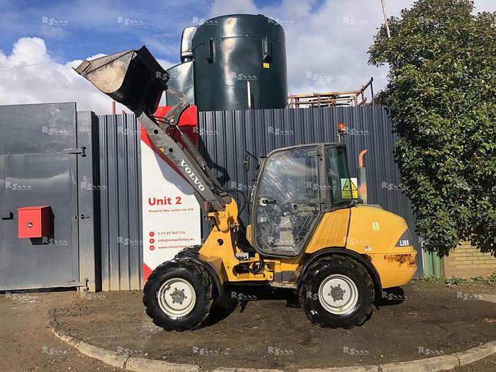 Used VOLVO L20B