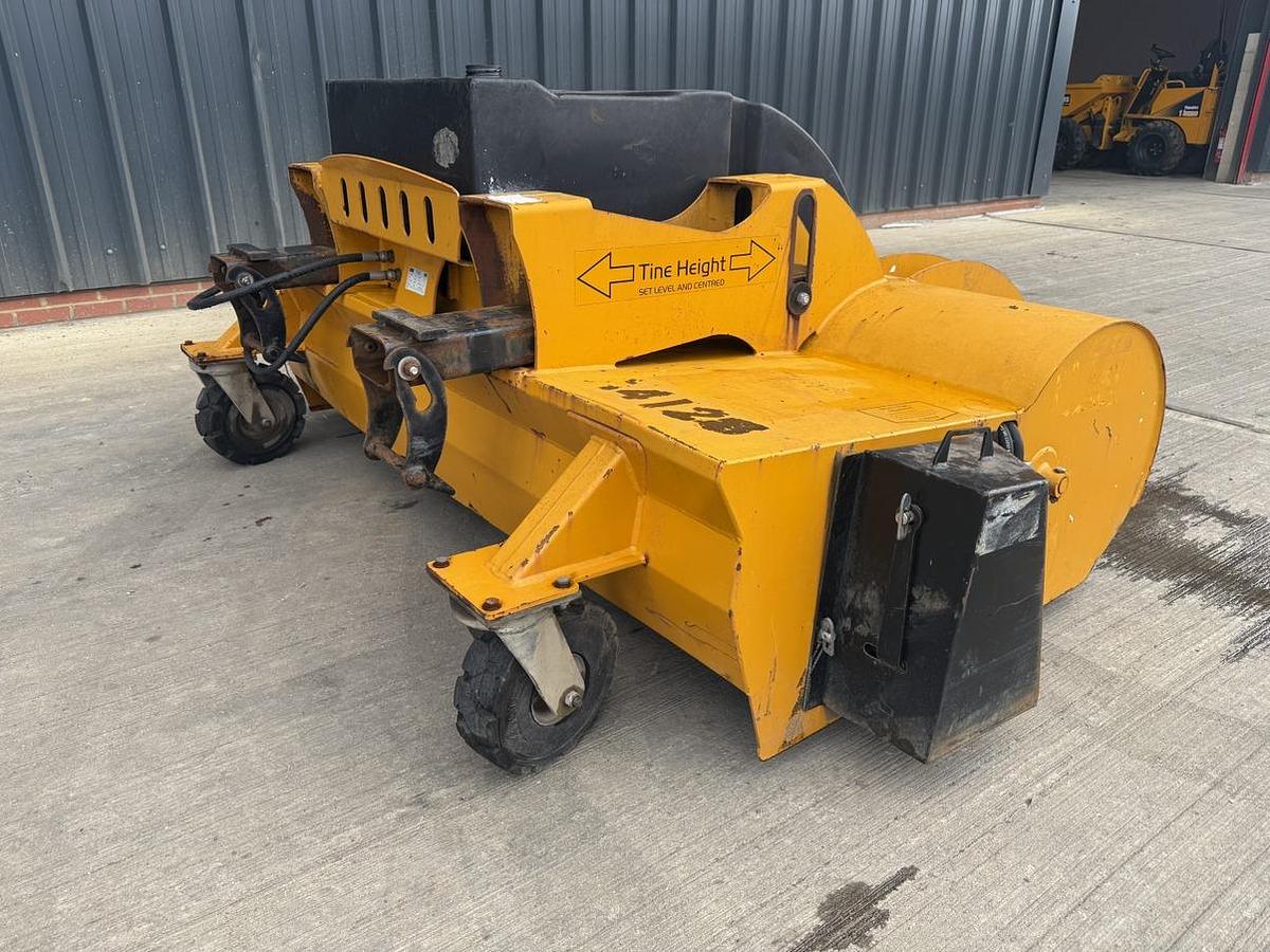 Used Eastern Attachments RS220 Sweeper Collector