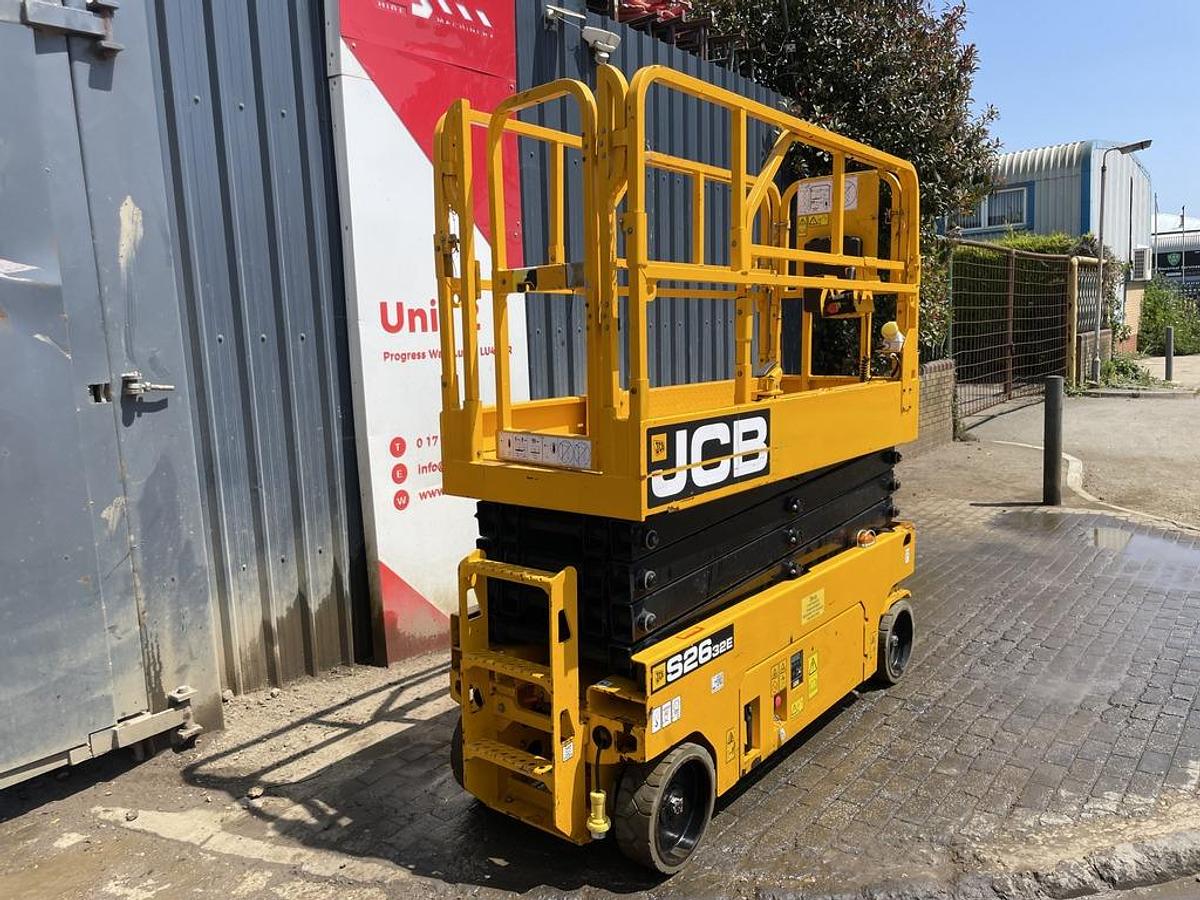 Used JCB S2632E 10m Electric Scissor Lift