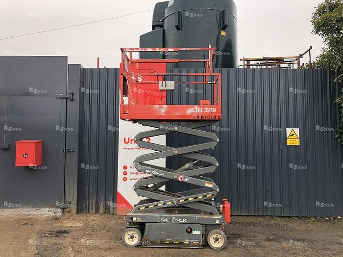 Used SKYJACK SJ III 3219