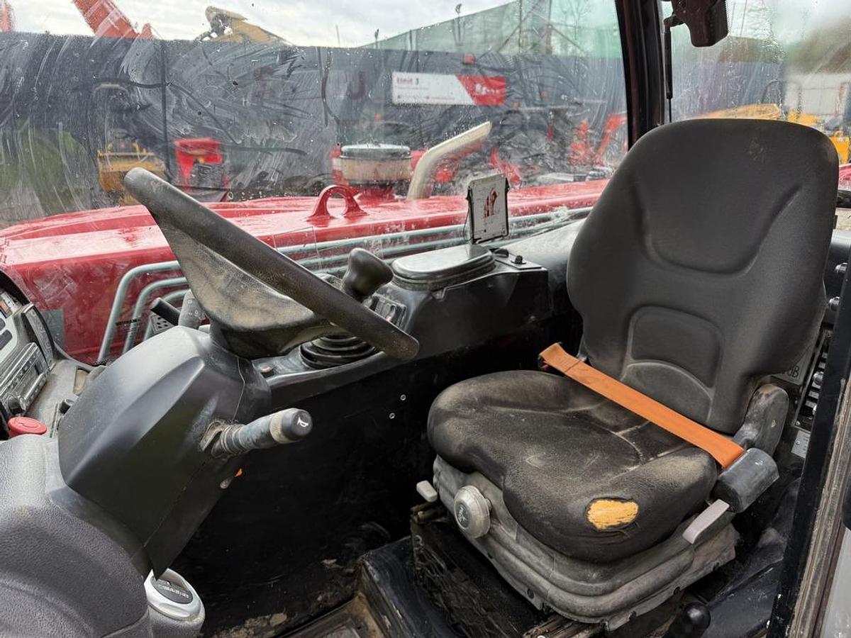 Used Manitou MT 733 7m Telehandler