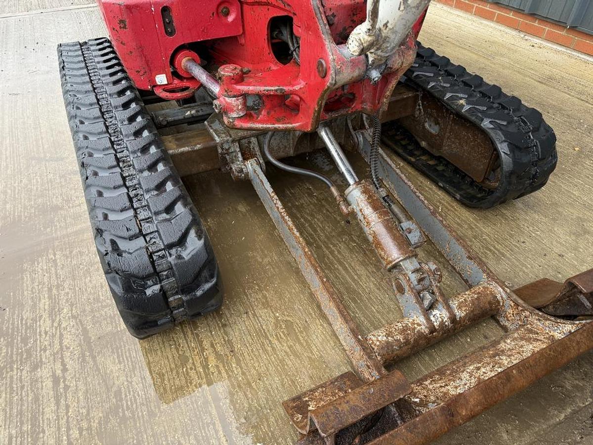 Used Takeuchi TB225 2.4t Mini Excavator