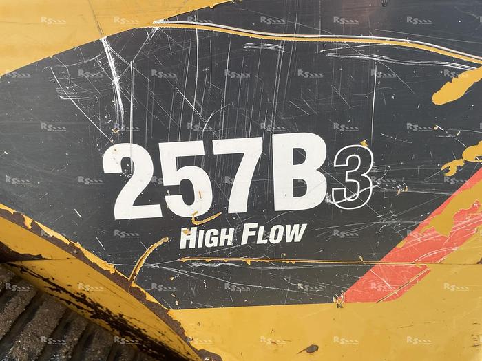 Used CATERPILLAR 257 B3