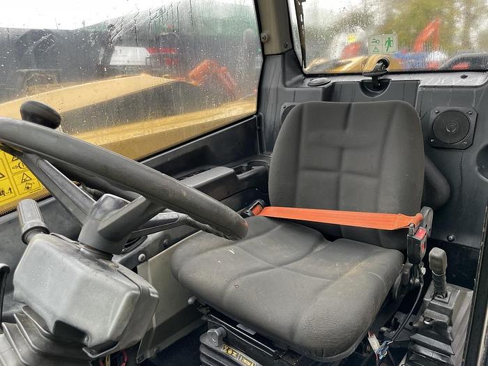 Used Caterpillar TH407 C 7,3m Telehandler