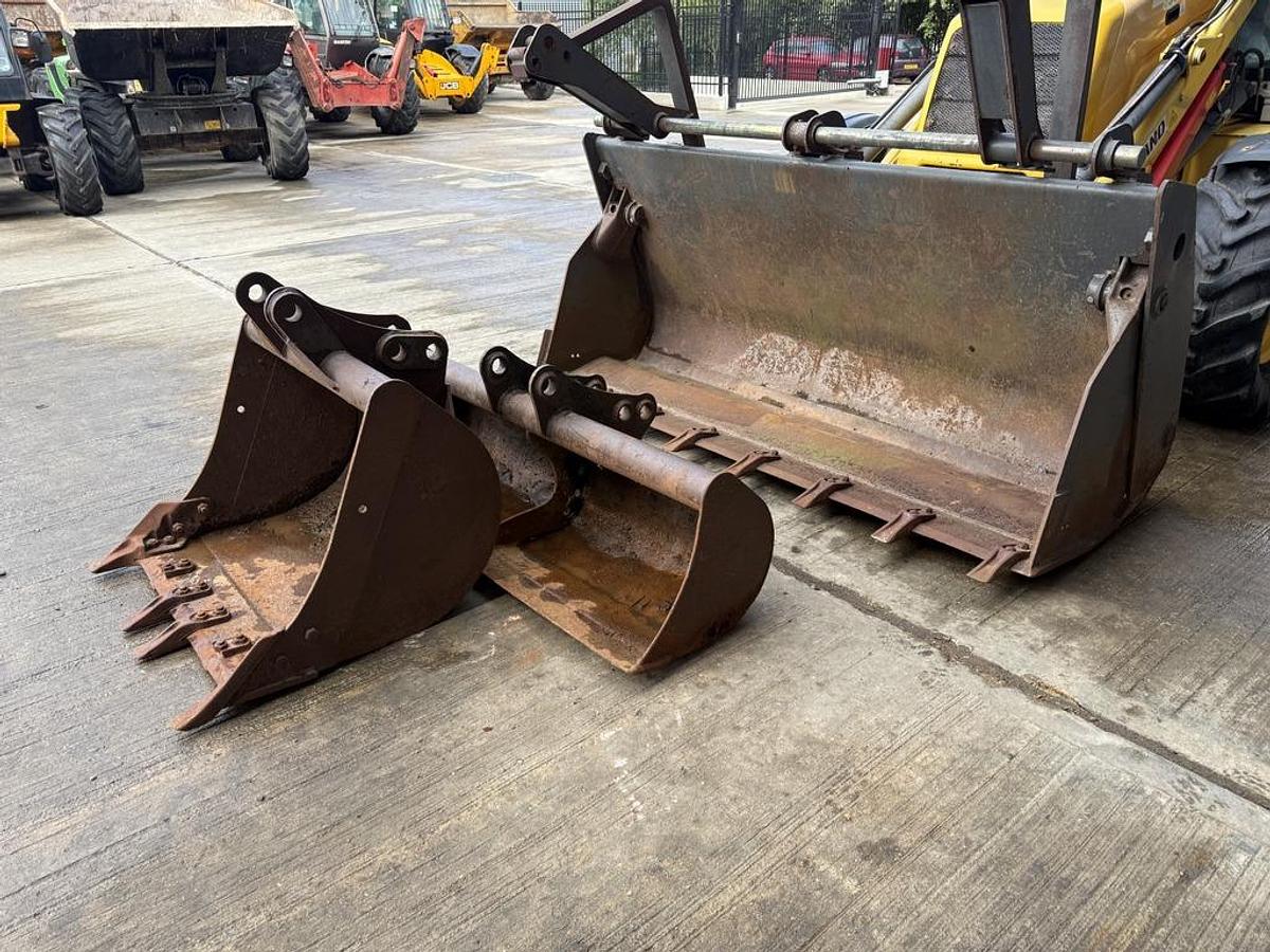 Used New Holland B110-4PT Backhoe Loader