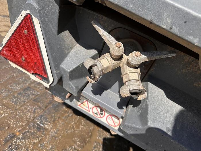 Used ATLAS COPCO XAS67