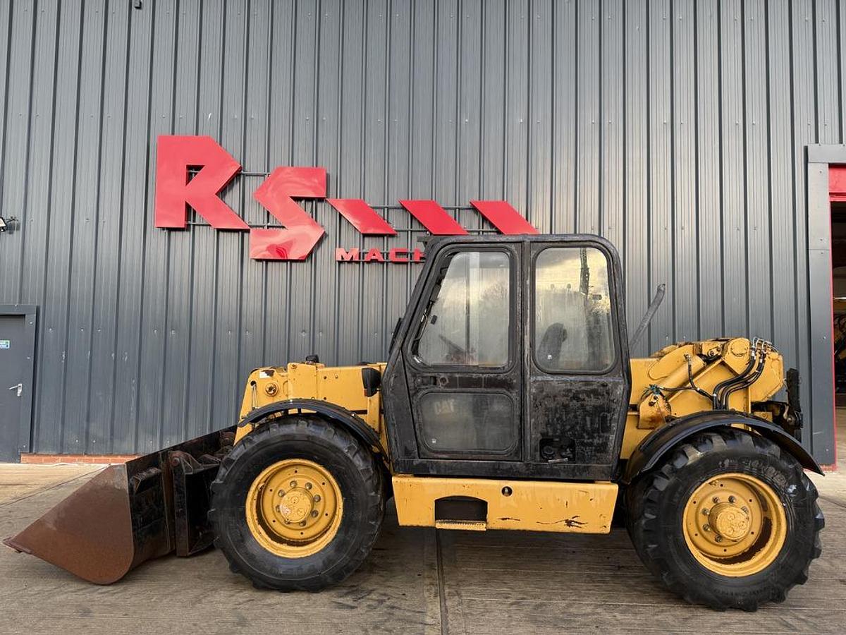 Used Caterpillar TH62 7m Telehandler