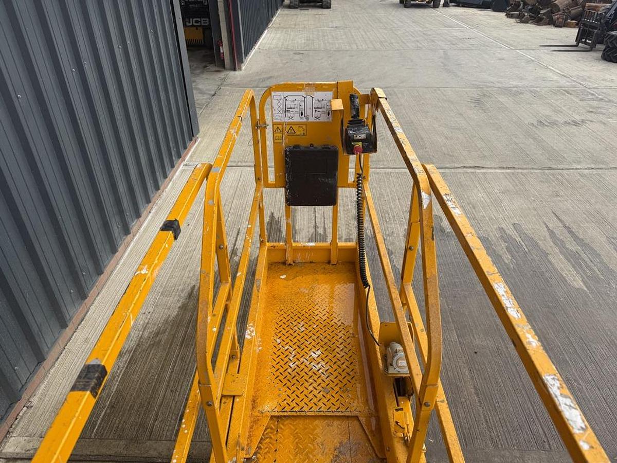 Used JCB S1530E 6m Electric Scissor Lift