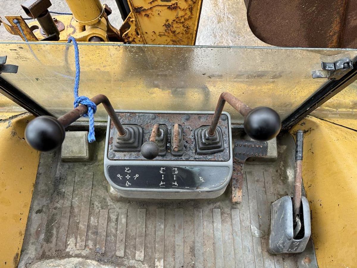 Used Caterpillar 428C Backhoe Loader