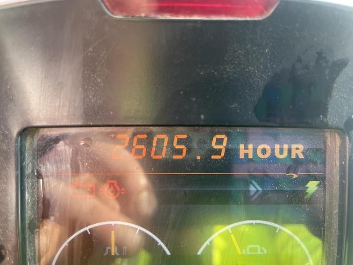 Used Bobcat E85 8.6t Midi Excavator