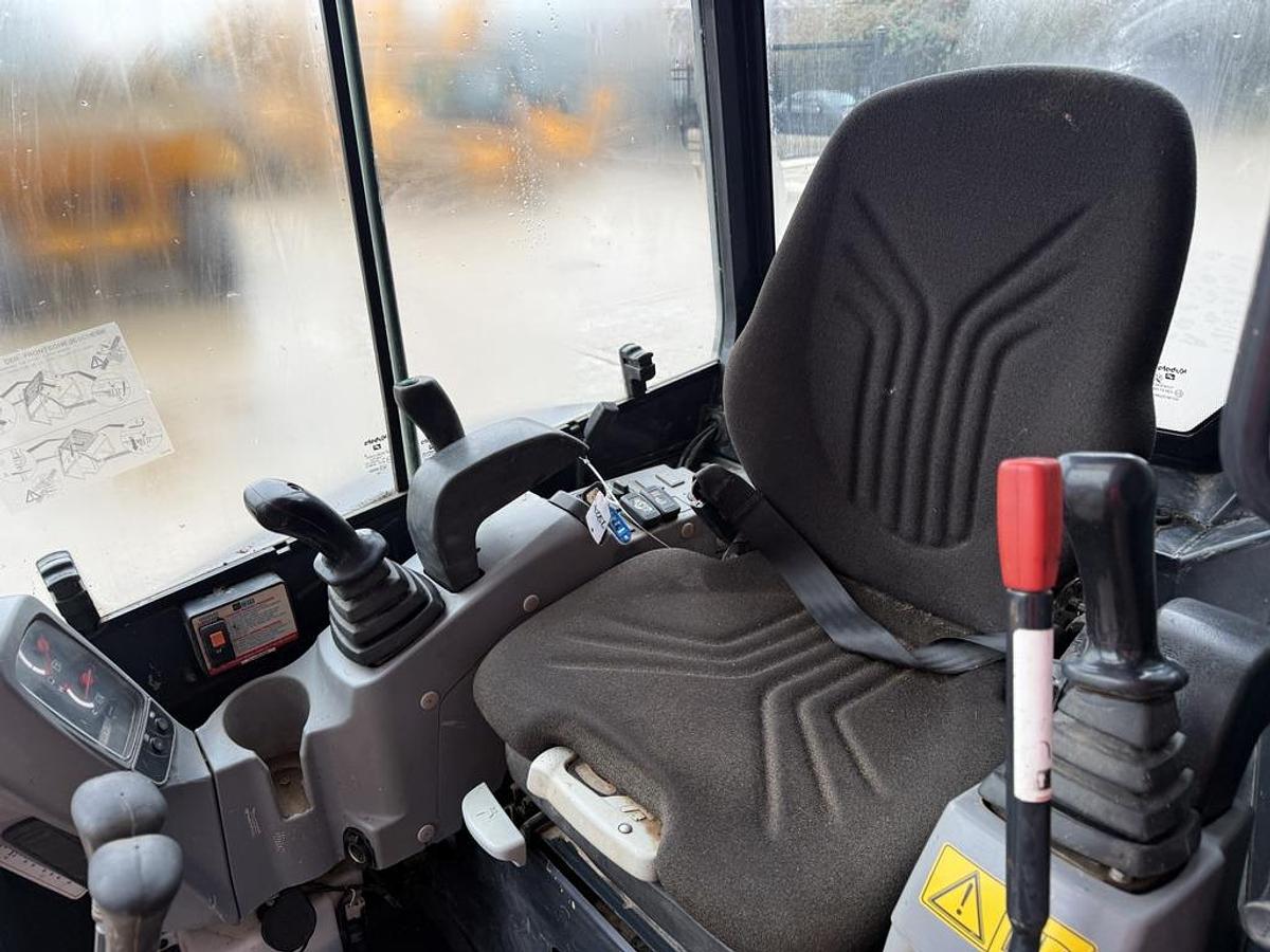 Used Kubota U27-4 2.7t Mini Excavator