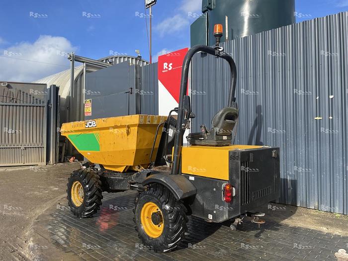 Used JCB 3TSTM