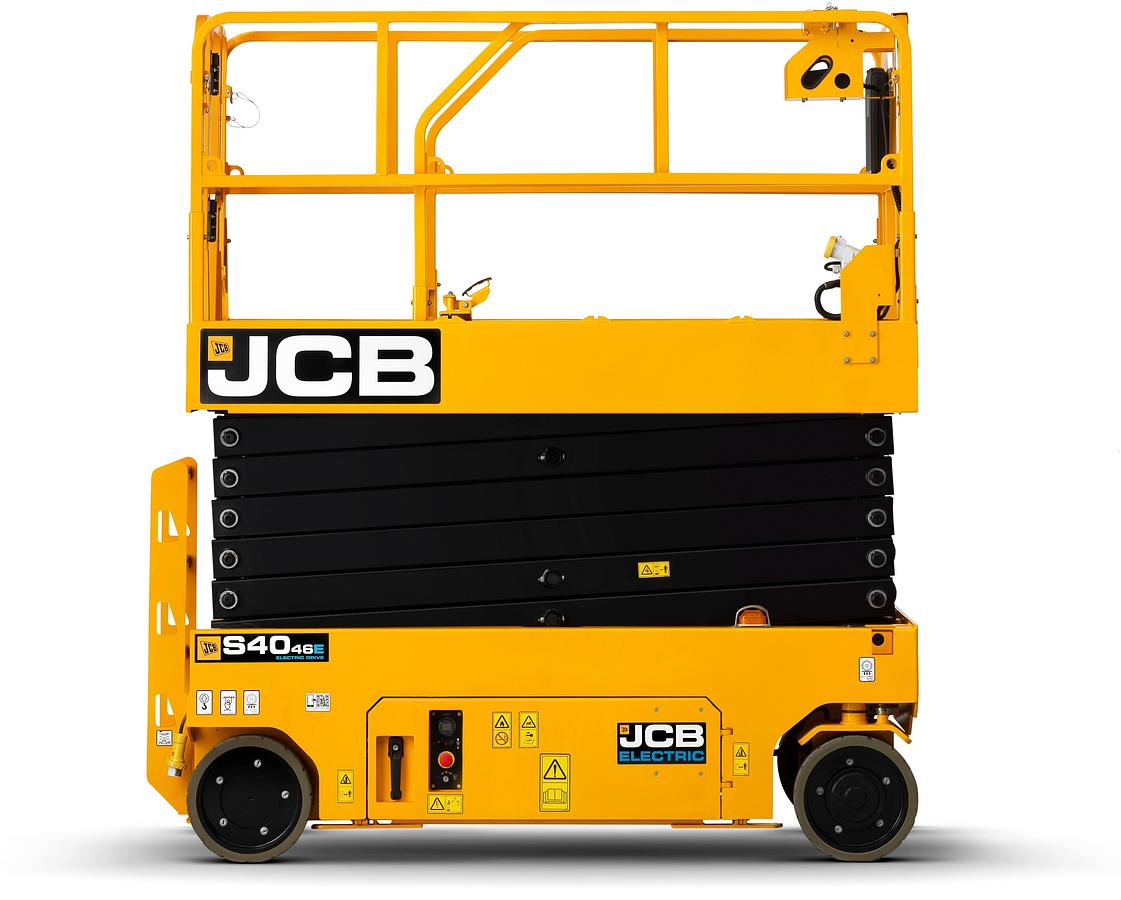 Used 14 M ELECTRIC SCISSOR LIFT