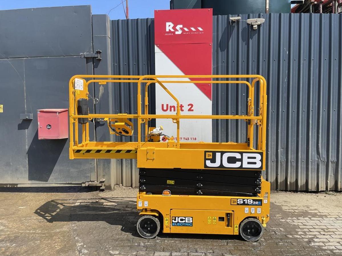 Used JCB S1932EDRV  8m Electric Scissor Lift