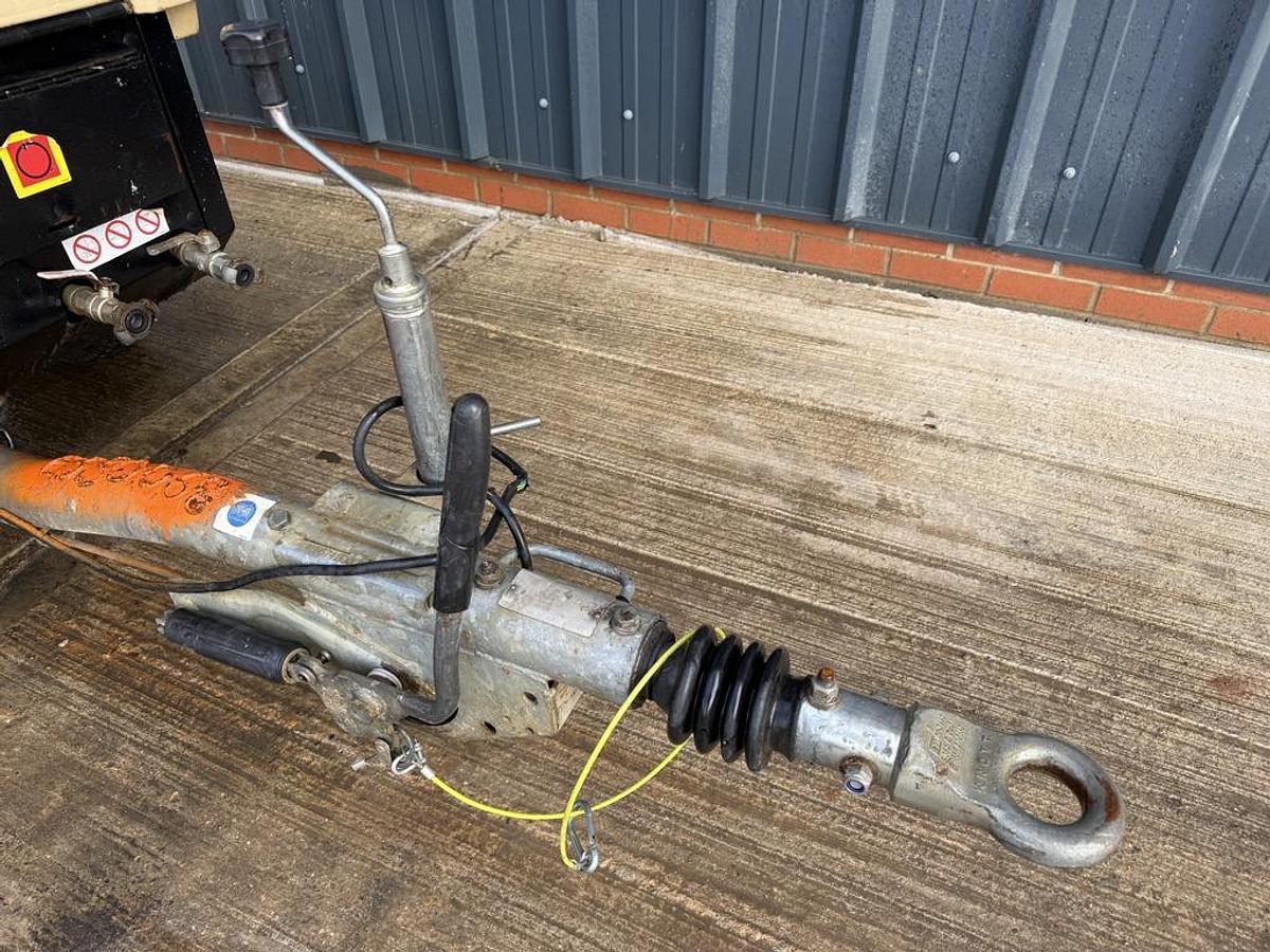 Used Doosan 7/41+ 4 m3/min Compressor