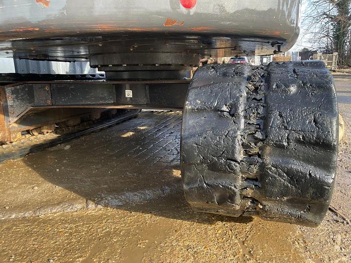 Used Bobcat E85 8.6t Midi Excavator