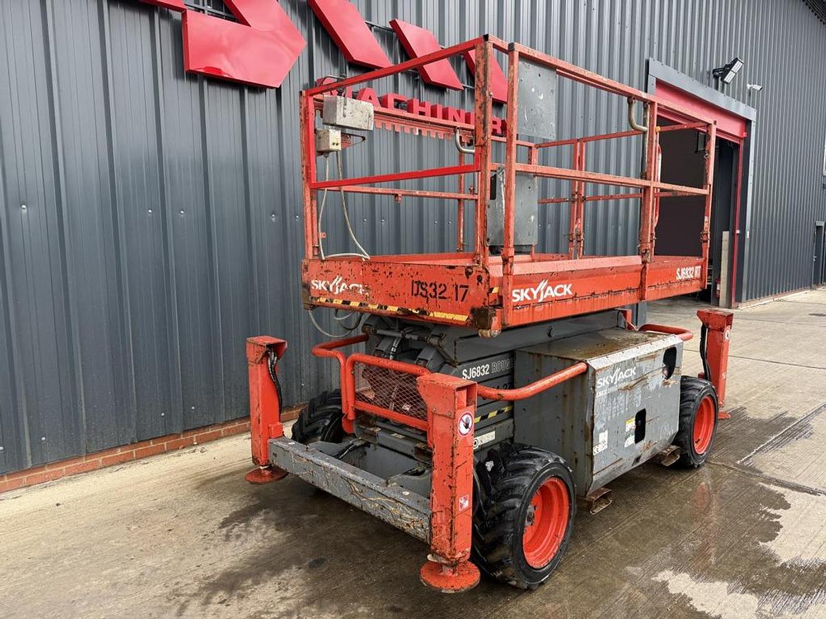 Used Skyjack SJ 6832 RT 12m Rough Terrain Scissor Lift