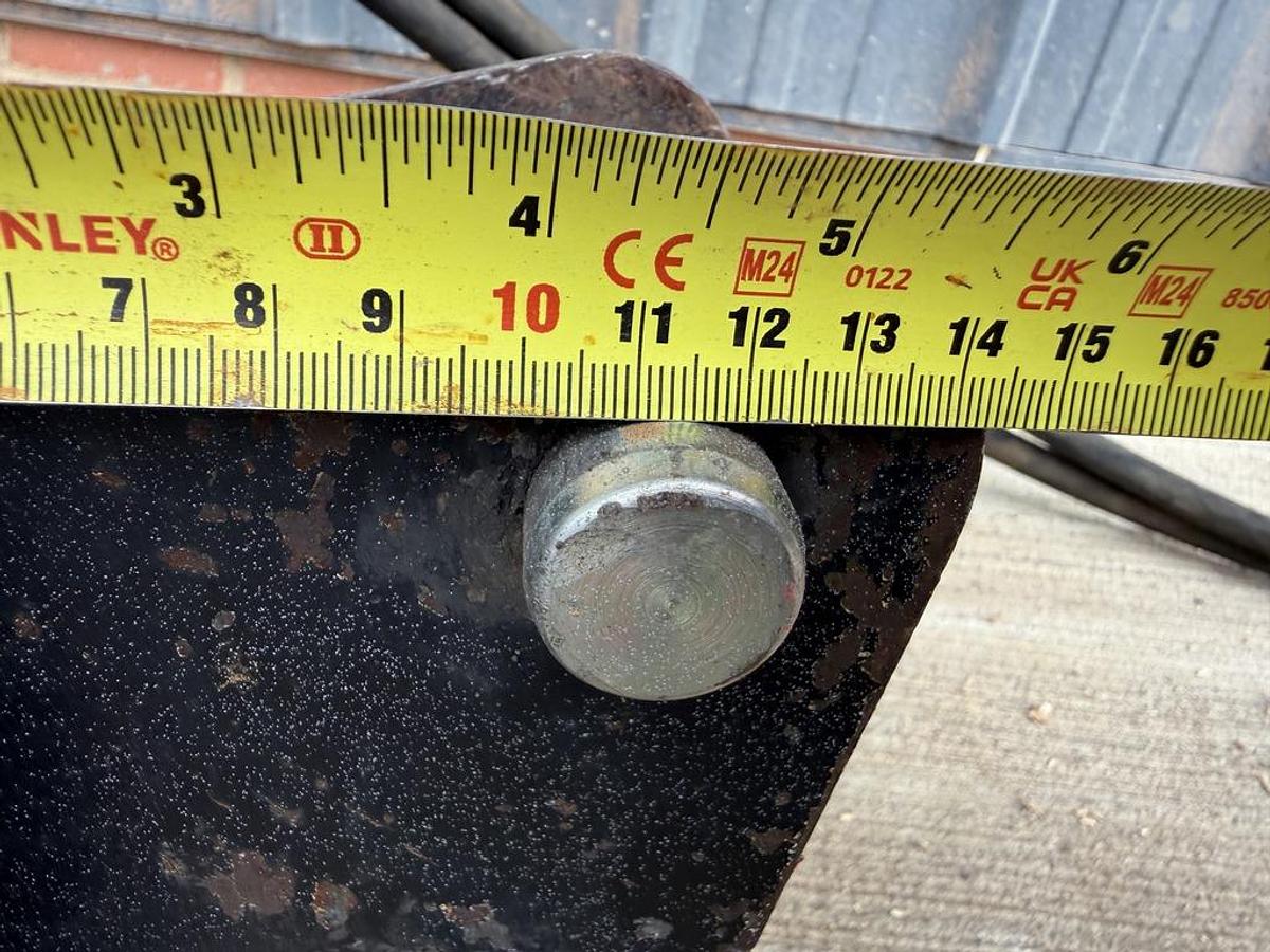 Used Socomec DMS 50 0,7 - 1,2 t Hydraulic Breaker