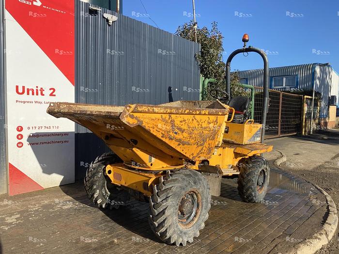 Used THWAITES 3 TONNE SWIVEL