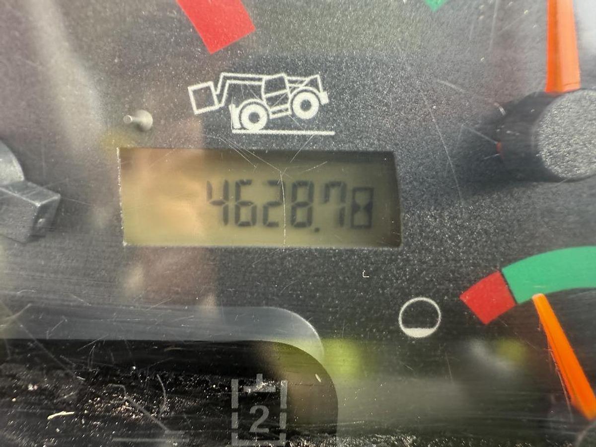 Used Caterpillar TH330B 7m Telehandler