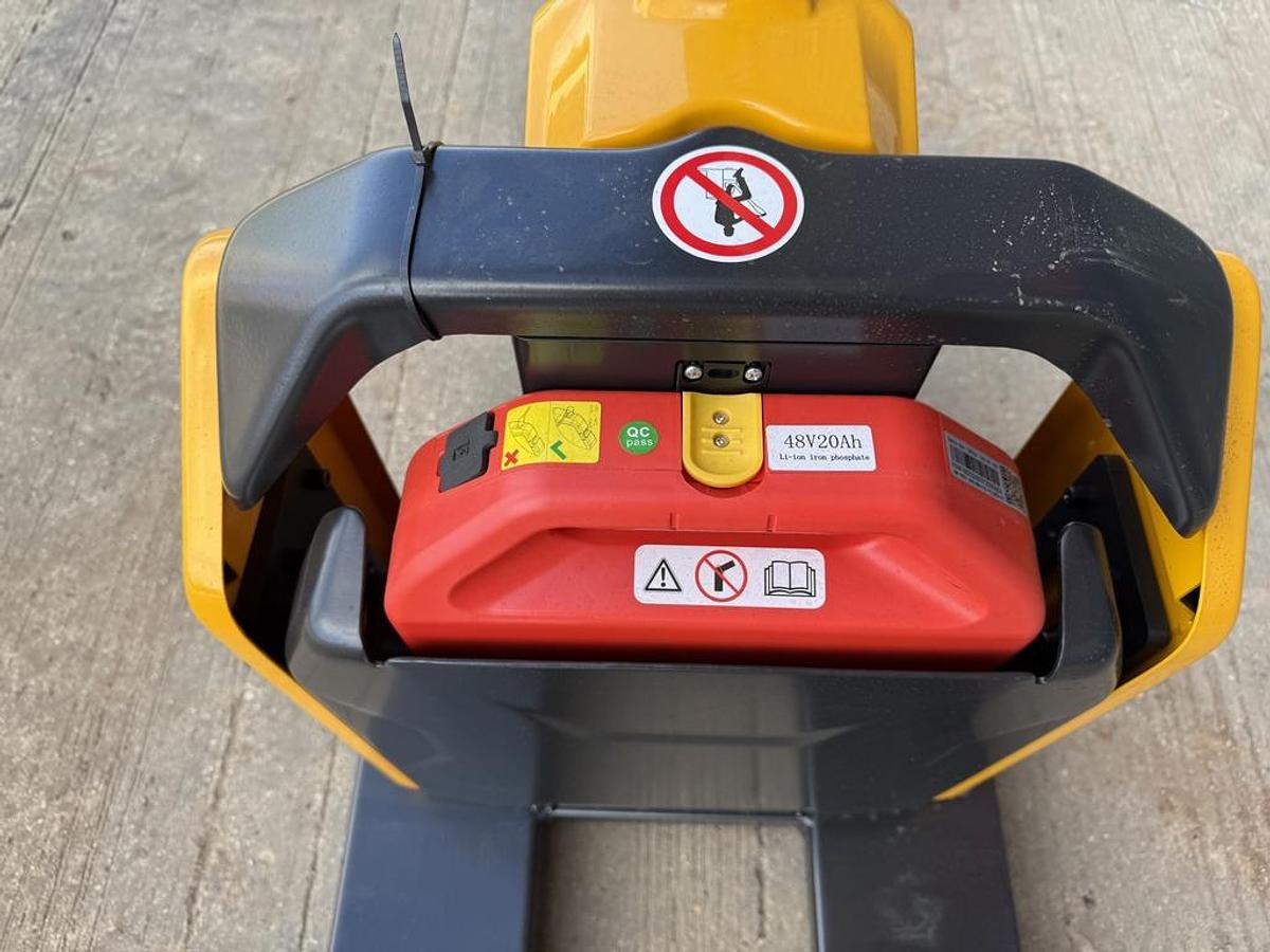Used LiuGong CLG2020L 2t Electric Pallet Truck