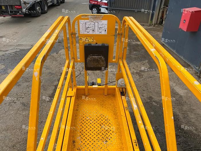 Used JCB 7.8m Electric Scissor Lift