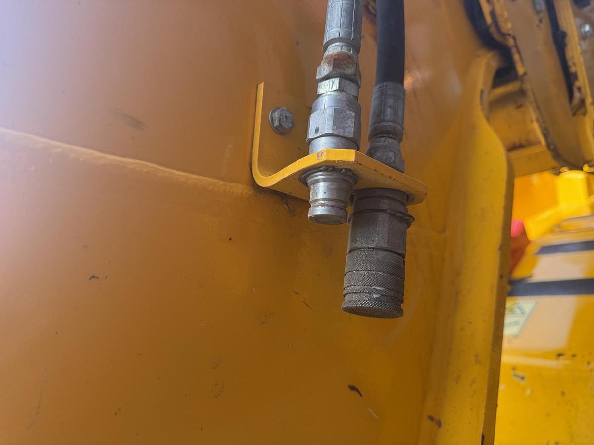Used 2021 JCB 540-140