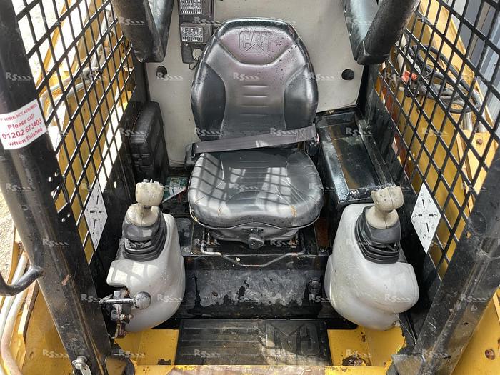 Used CATERPILLAR 257 B3