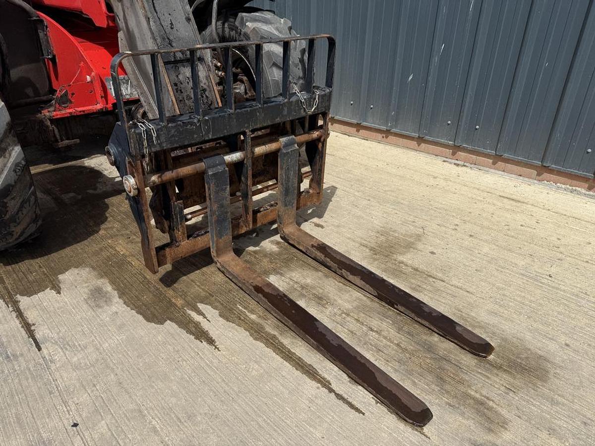 Used Manitou MT 733 Easy 7m Telehandler