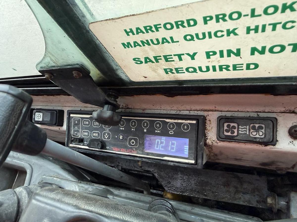 Used Takeuchi TB225 2.4t Mini Excavator