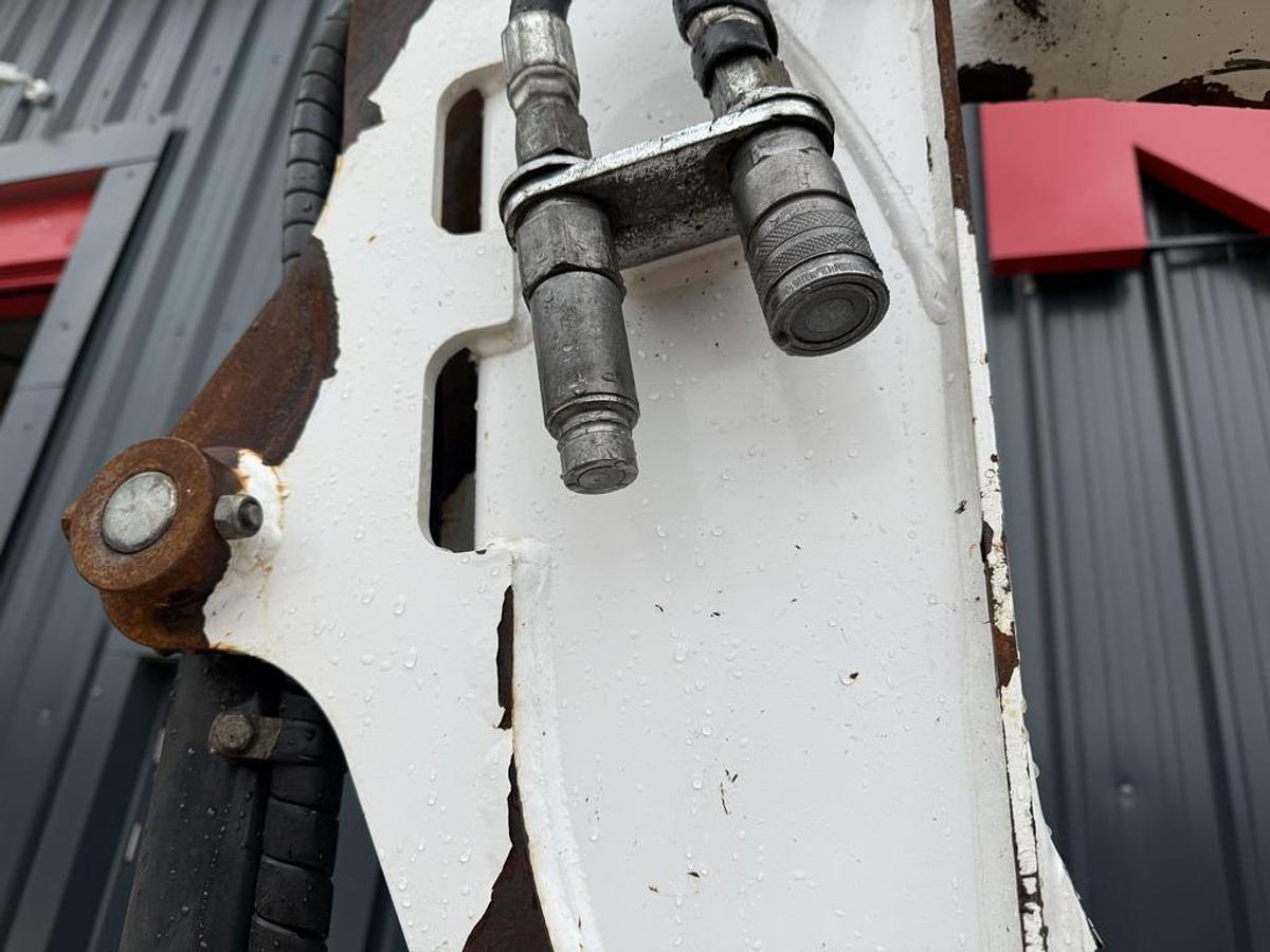 Used Bobcat E27Z 2.7t Mini Excavator