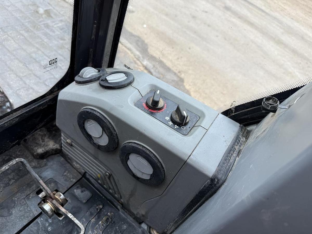 Used Bobcat E19 1.9t Mini Excavator