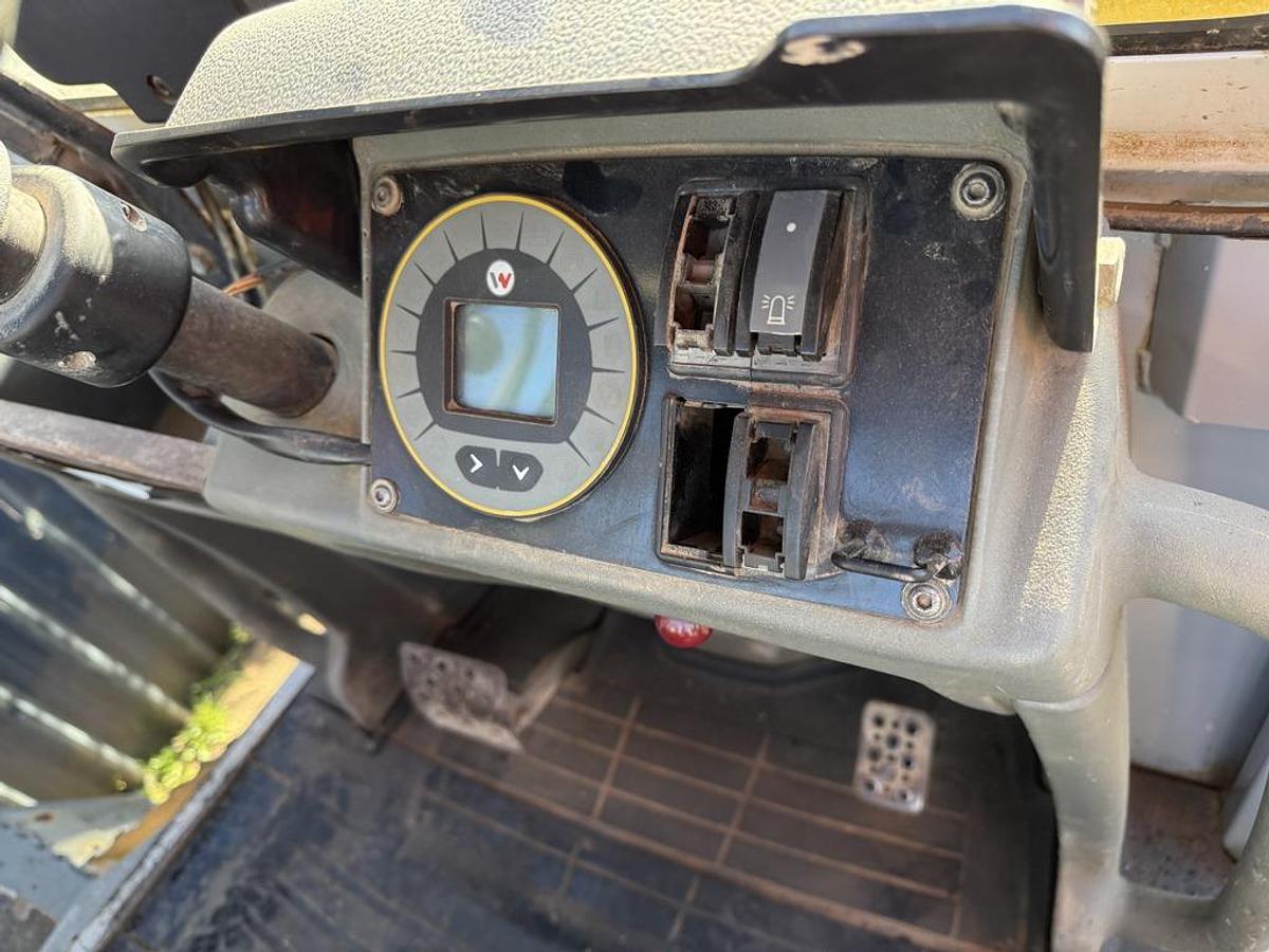 Used Wacker Neuson DW90 9 Ton Dumper