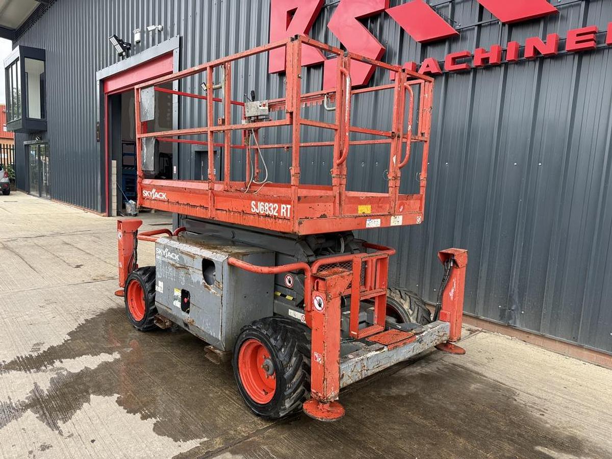 Used Skyjack SJ 6832 RT 12m Rough Terrain Scissor Lift