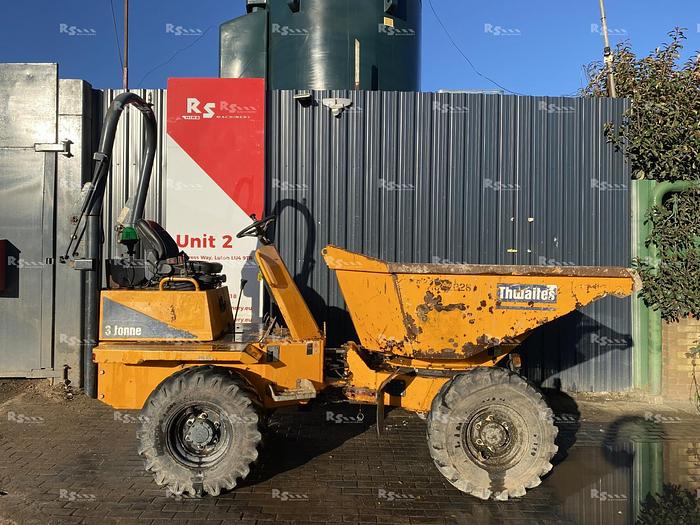Used THWAITES 3 TONNE SWIVEL