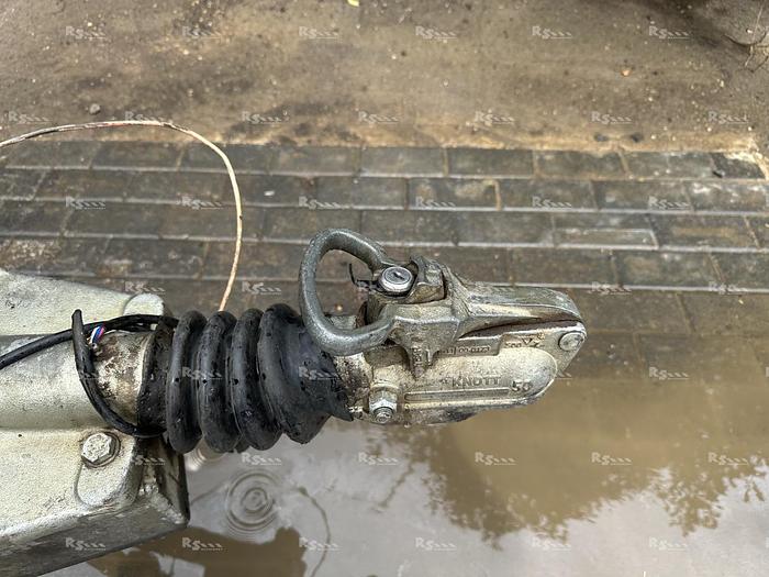 Použitý MEREDITH AND EYRE MEP2784